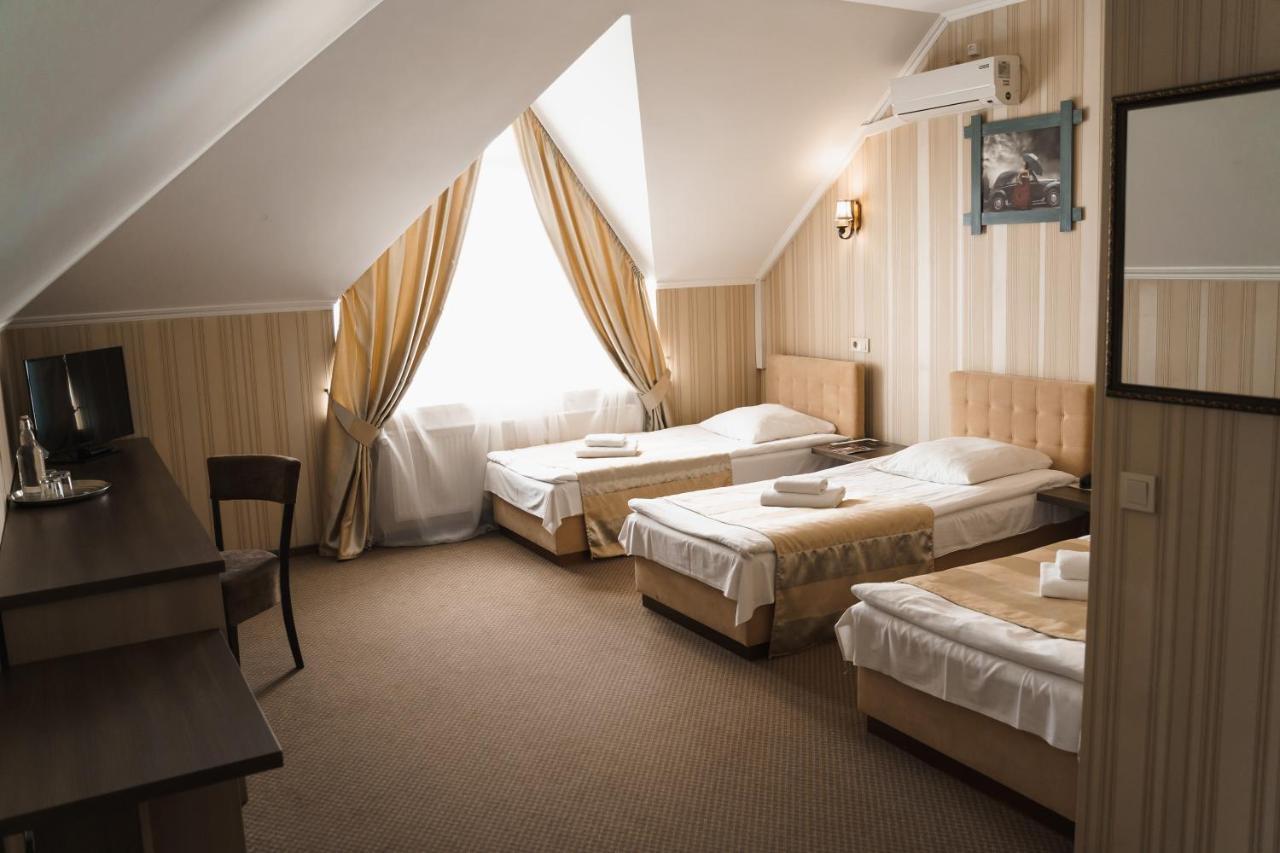 Globus 3* Petrikov (Ternopil)