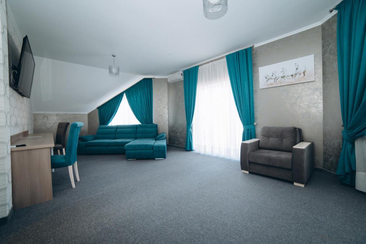 Globus 3*